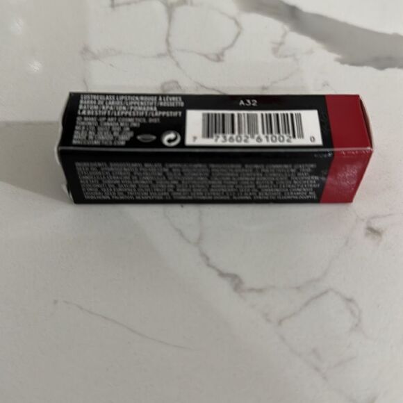 MAC Lady Bug Lustreglass Lipstick Classic Tomato Red NWT FULL SIZE! - Picture 5 of 6